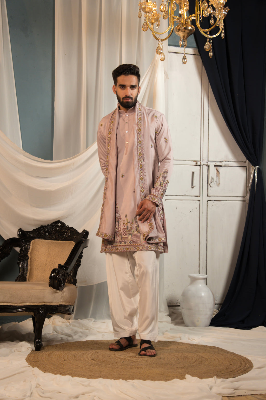 Gulabi Noor