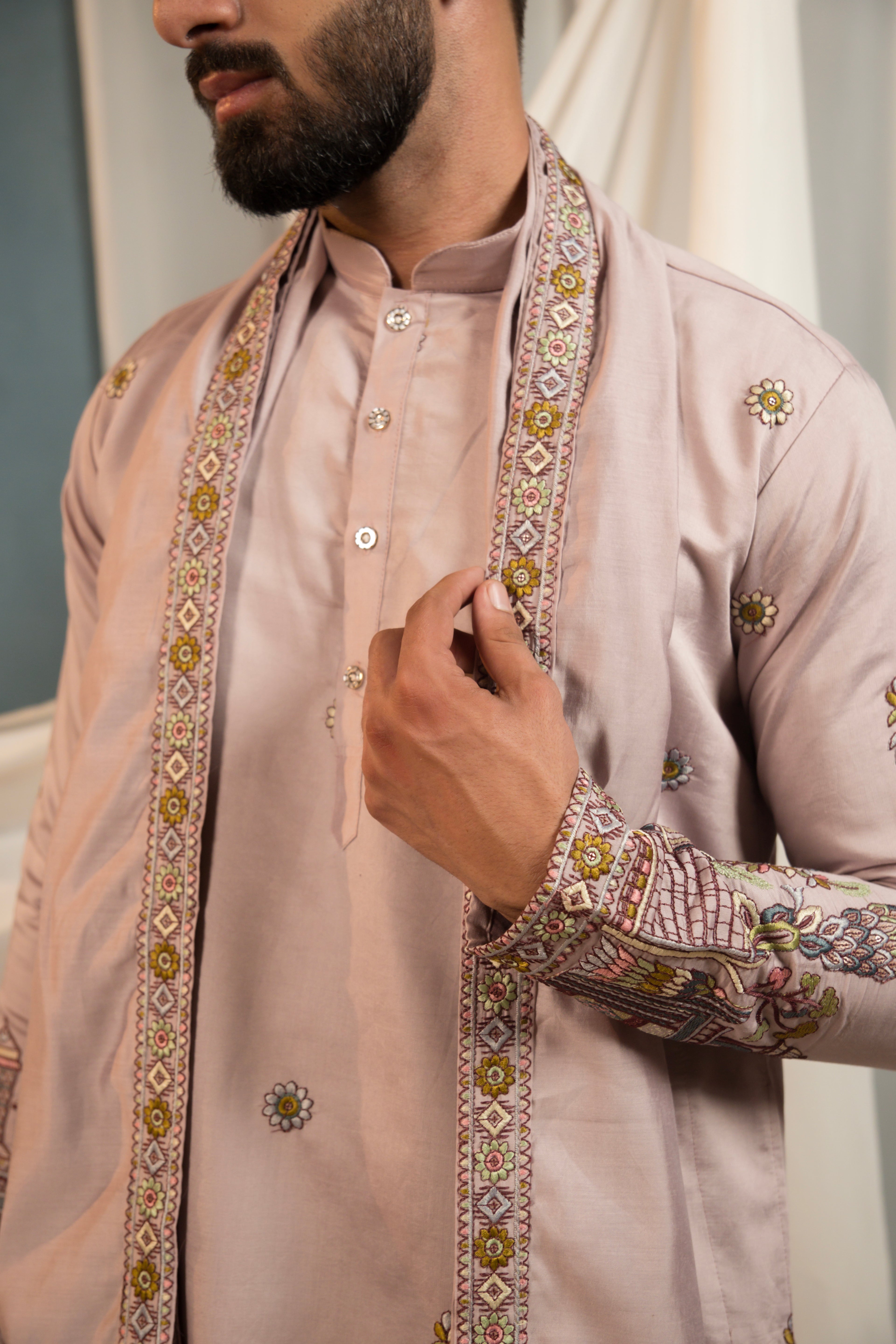 Gulabi Noor