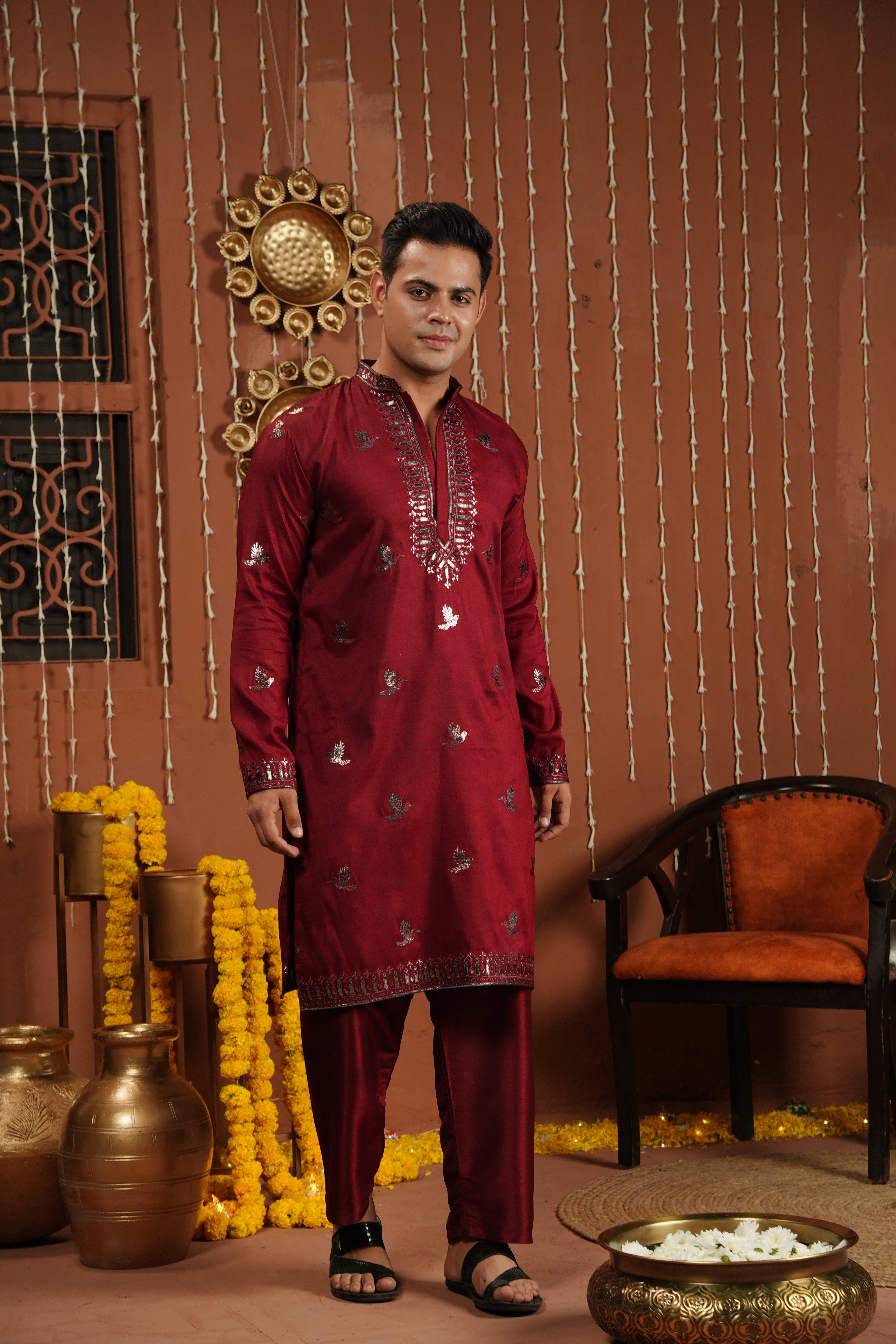 Rouge Royale — Mirror-Embroidered Silk Kurta