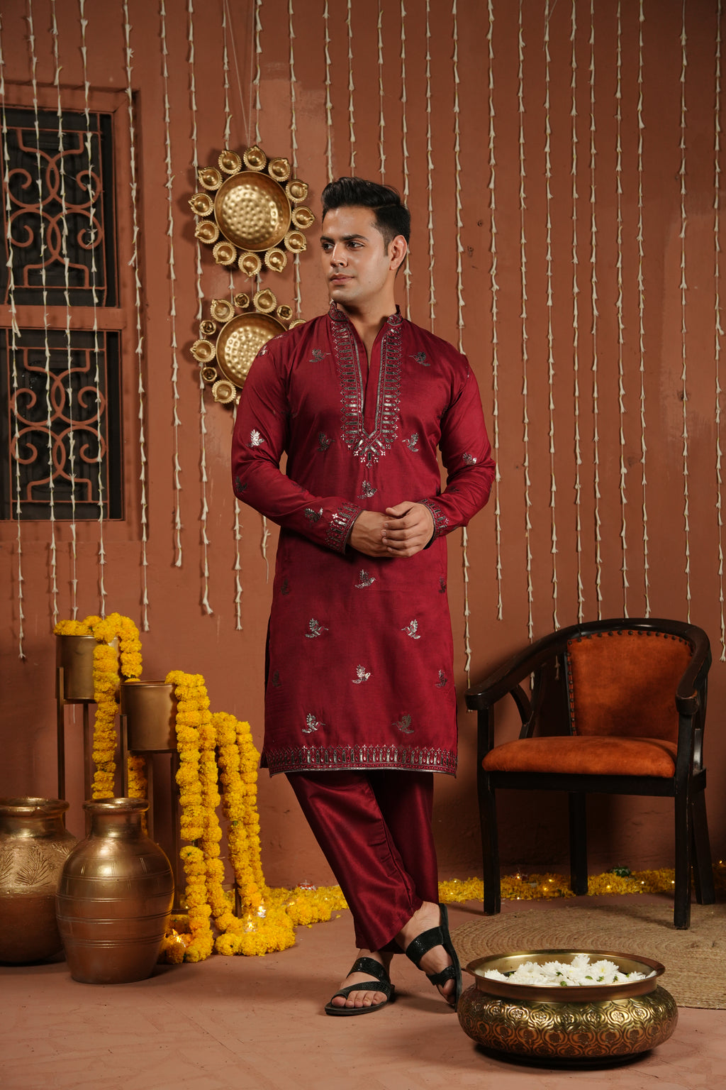 Rouge Royale — Mirror-Embroidered Silk Kurta