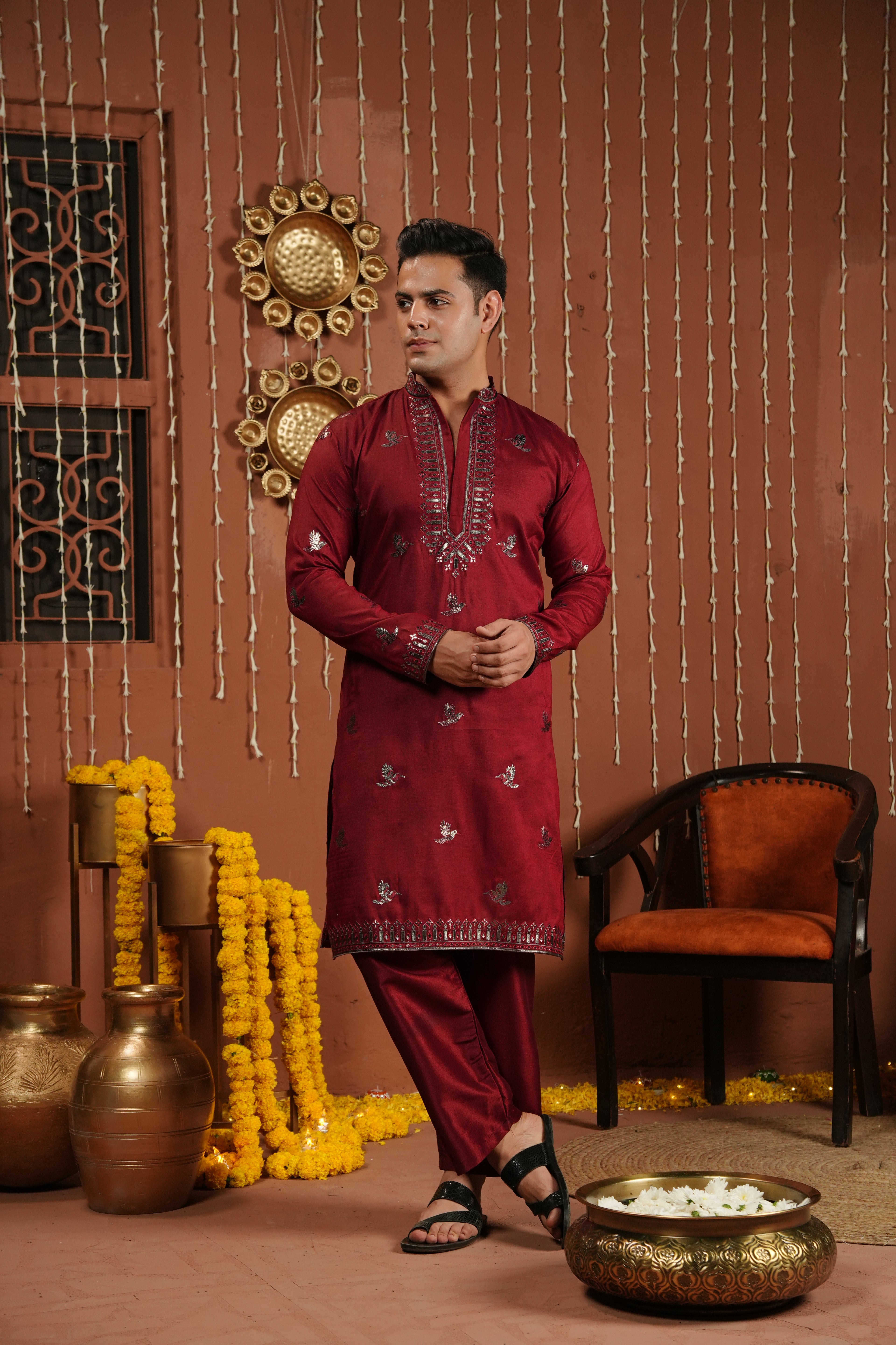 Rouge Royale — Mirror-Embroidered Silk Kurta