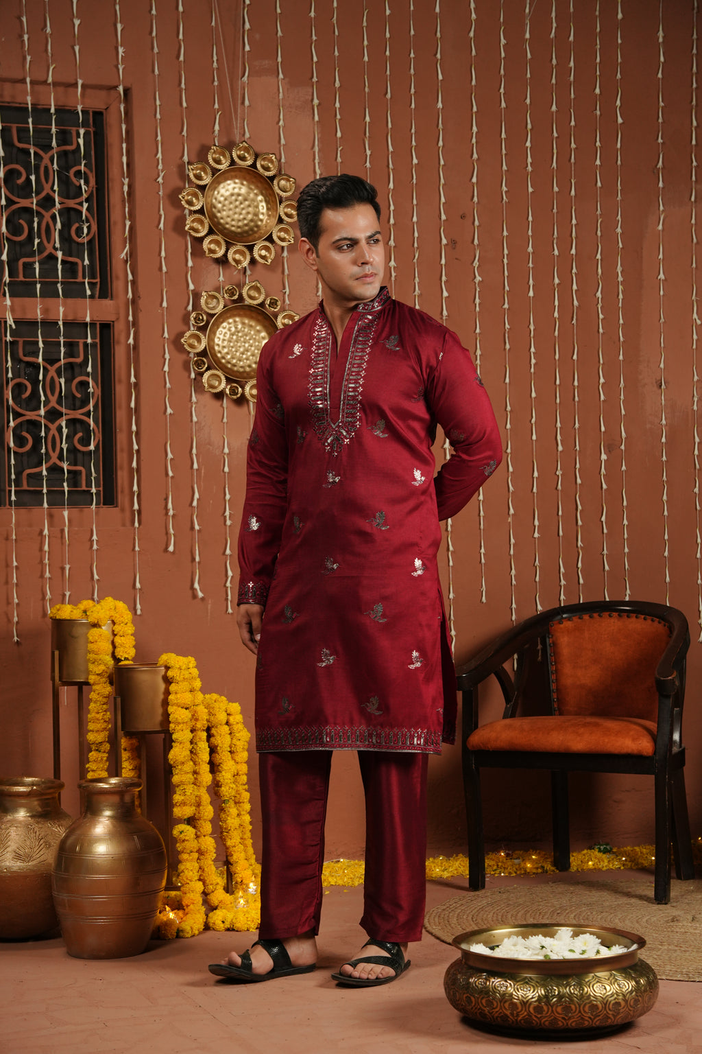 Rouge Royale — Mirror-Embroidered Silk Kurta