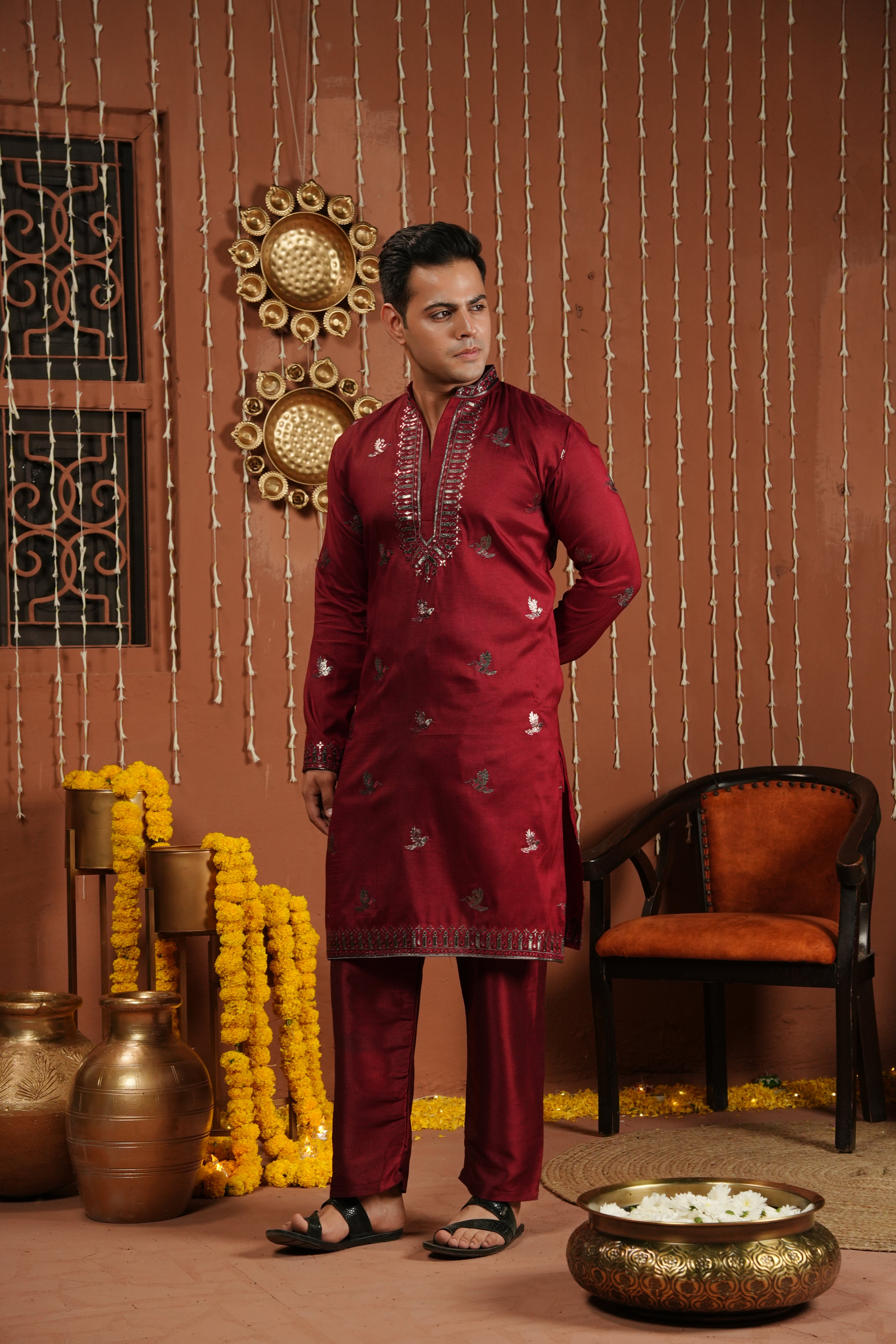 Rouge Royale — Mirror-Embroidered Silk Kurta