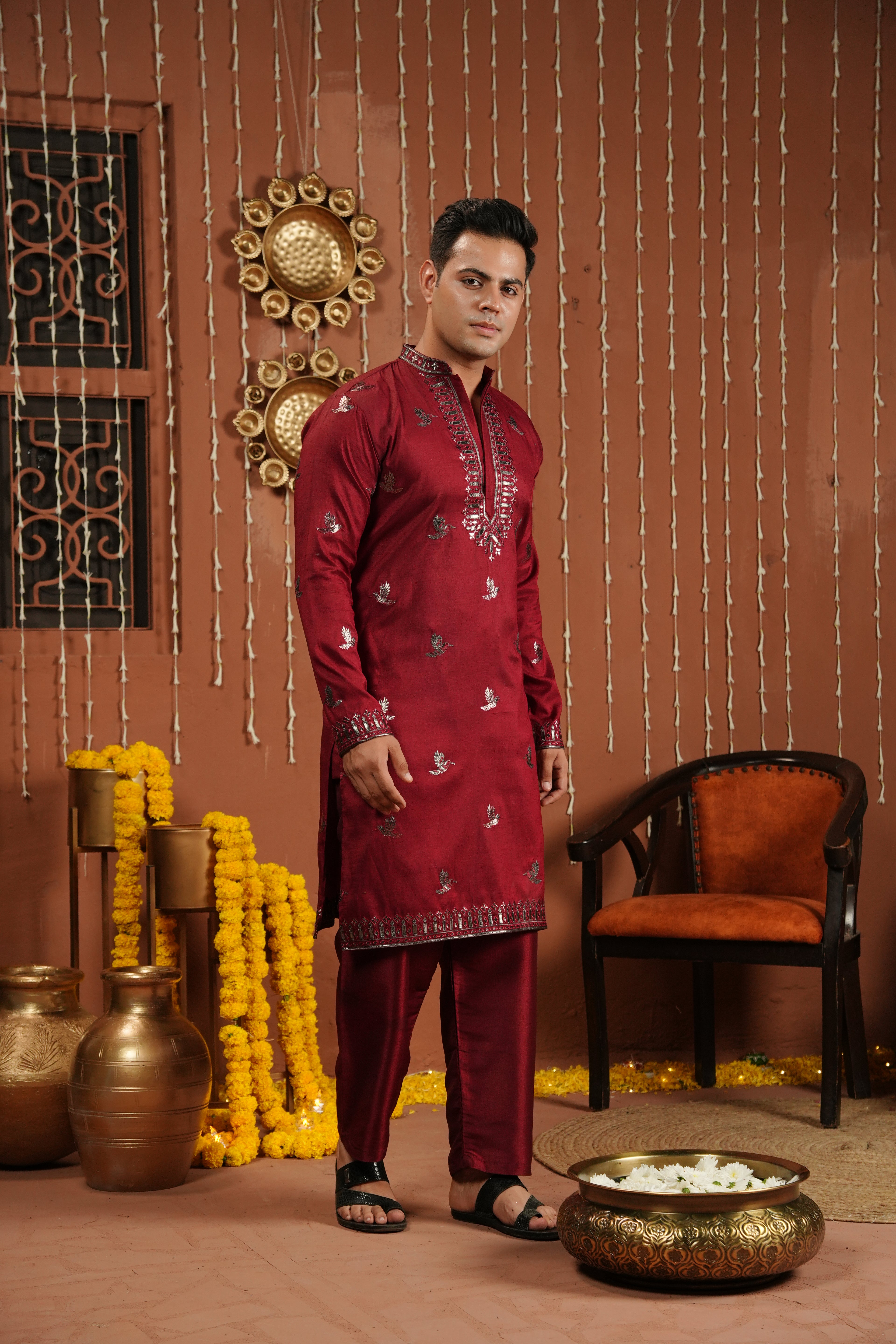 Rouge Royale — Mirror-Embroidered Silk Kurta