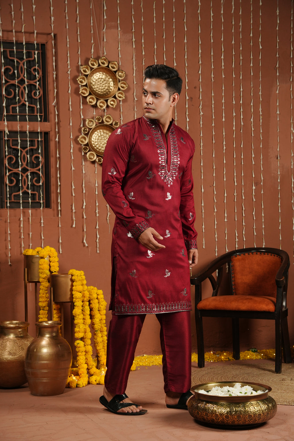 Rouge Royale — Mirror-Embroidered Silk Kurta
